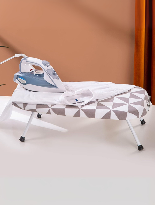 ترابيزة مكواة قابلة للطي